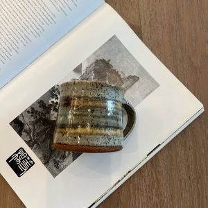 VINTAGE HANDMADE POTTERY ☕️